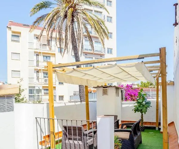 Con Terraza شقة